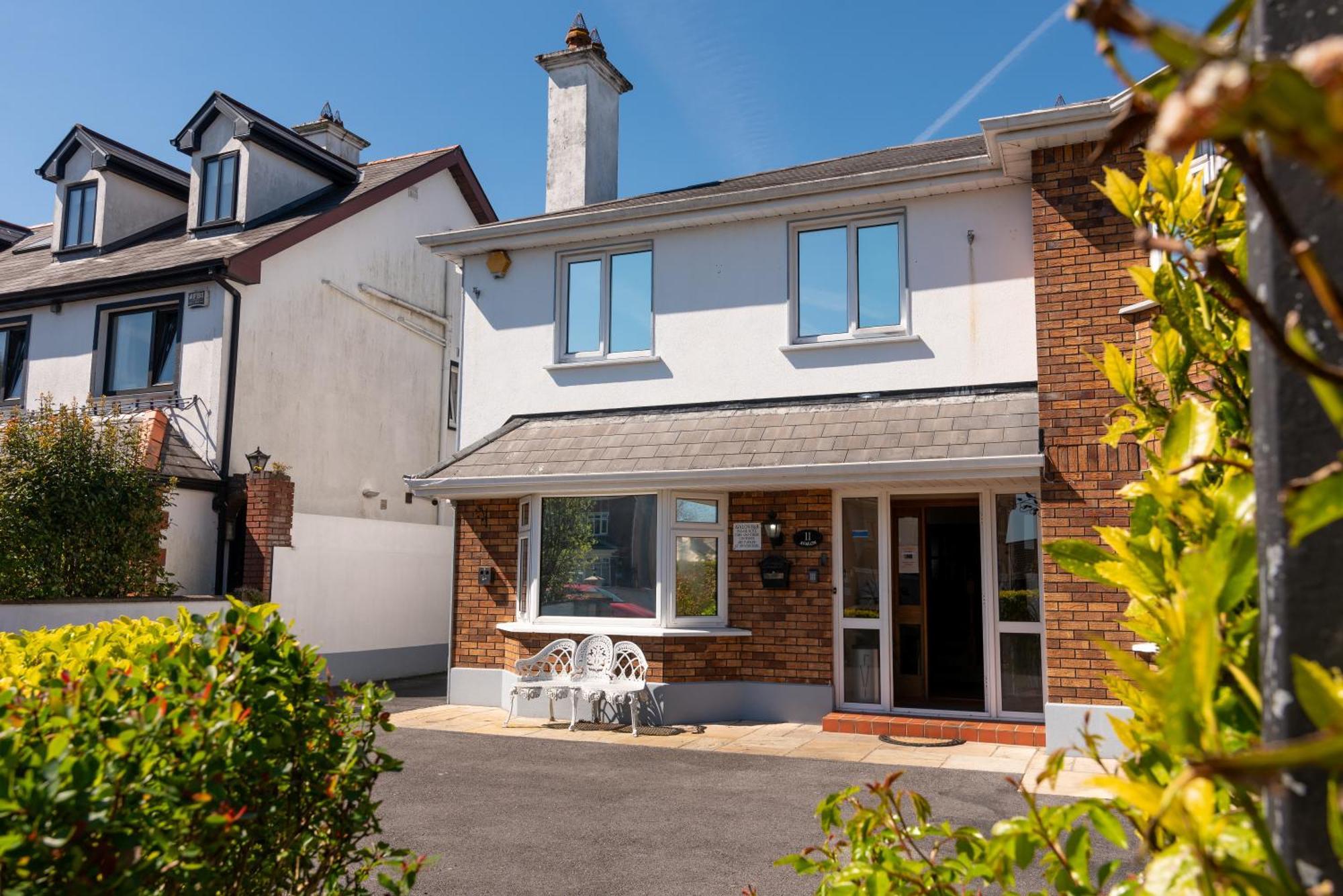 Avalon House Hotel Galway Exterior photo
