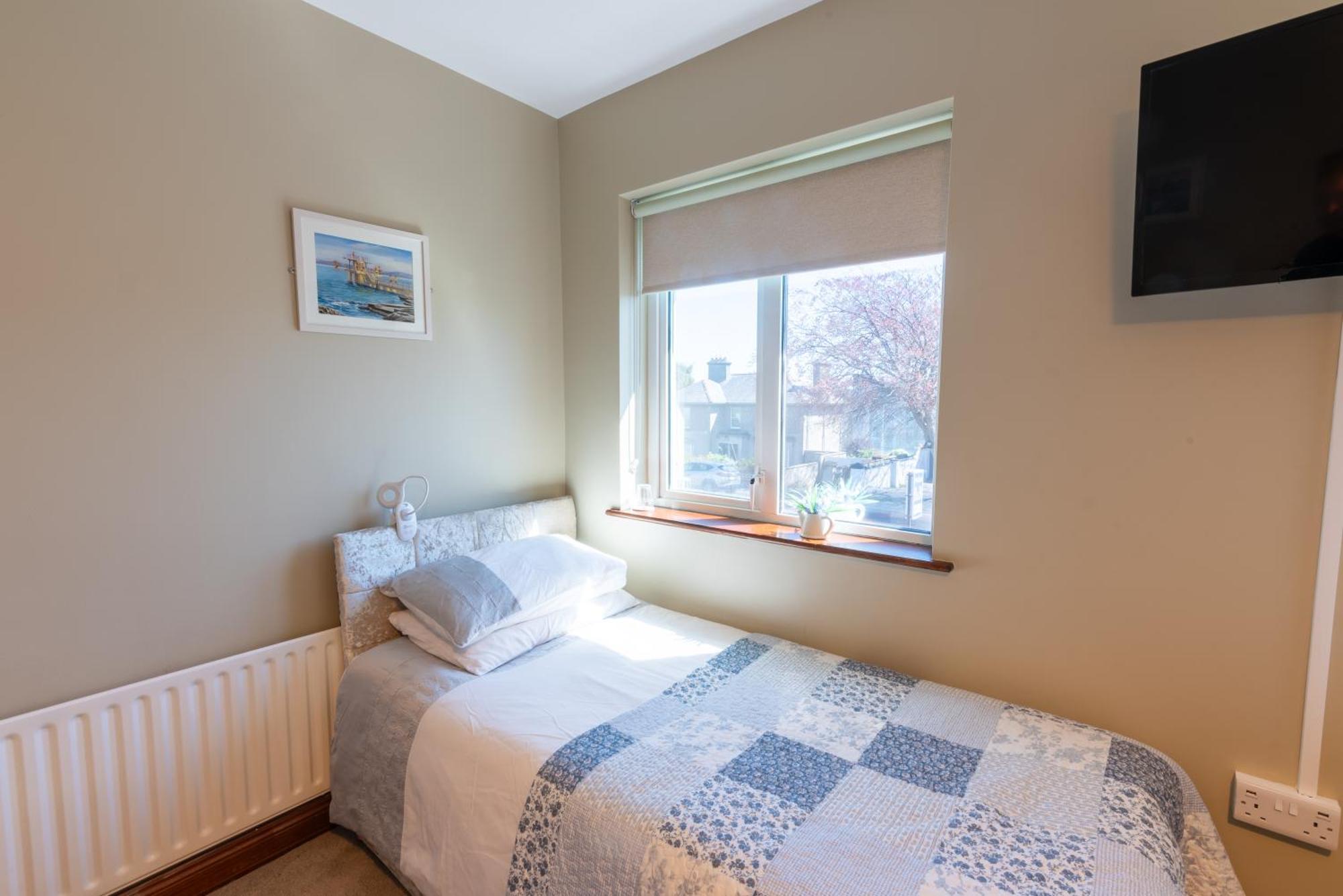 Avalon House Hotel Galway Exterior photo