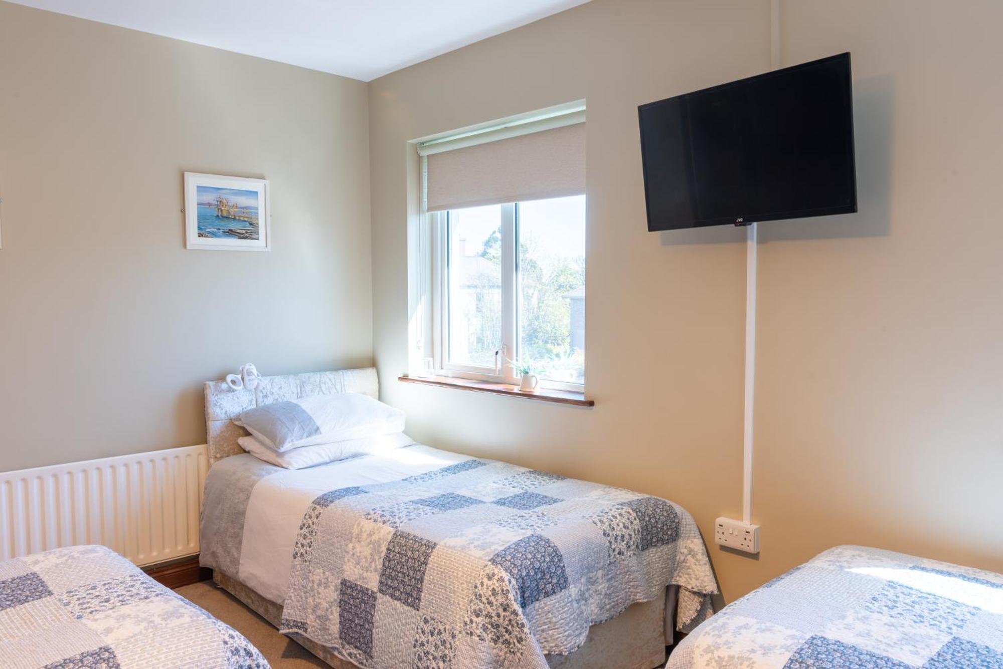 Avalon House Hotel Galway Exterior photo
